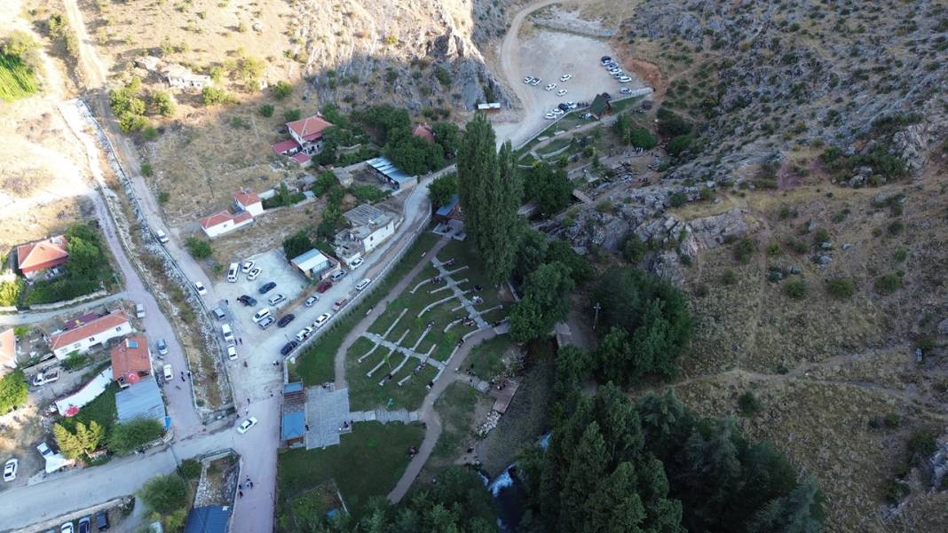 Konya Ovası'nın bereketi 3 bin yıl önce tescillenmiş! Yaz sezonunda 12 bin kişi görmeye geldi 5